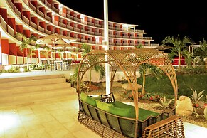Grand Decameron Cornwall Beach, A Trademark All-Inclusive Resort