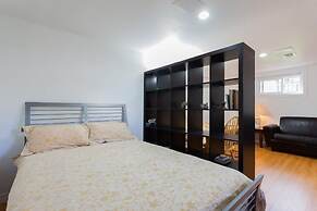 Beautiful Detached 6 Bedroom House