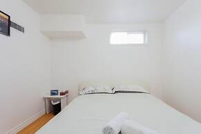 Beautiful Detached 6 Bedroom House