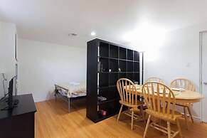 Beautiful Detached 6 Bedroom House