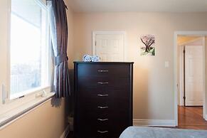 Beautiful Detached 6 Bedroom House