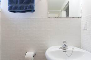 Beautiful Detached 6 Bedroom House