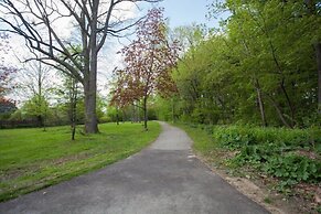 Beautiful Detached 6 Bedroom House