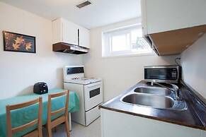 Beautiful Detached 6 Bedroom House