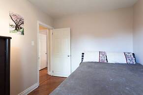 Beautiful Detached 6 Bedroom House