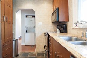 Beautiful Detached 6 Bedroom House