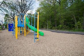 Beautiful Detached 6 Bedroom House