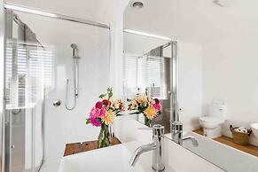 The Pear Orchard Lodge