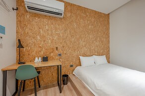 Light Hostel Hualien