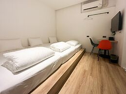 Light Hostel Hualien