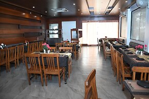 Hotel Pushpak Resort