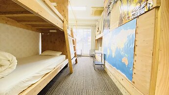 GUEST HOUSE B's Five II - Hostel