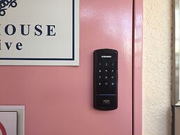 GUEST HOUSE B's Five II - Hostel