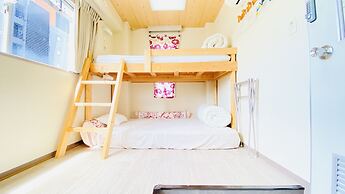 GUEST HOUSE B's Five II - Hostel