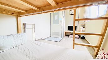 GUEST HOUSE B's Five II - Hostel