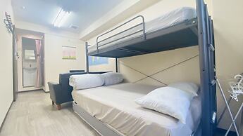 GUEST HOUSE B's Five II - Hostel