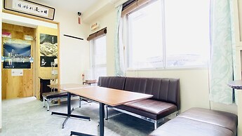 GUEST HOUSE B's Five II - Hostel