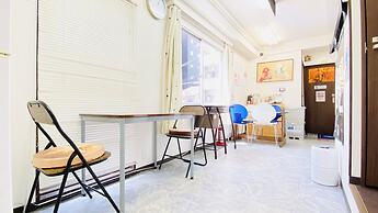 GUEST HOUSE B's Five II - Hostel