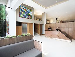 Yellow Star Ambarukmo Hotel