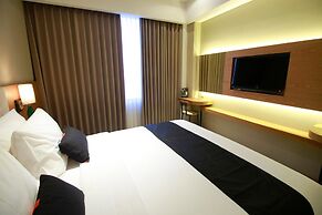 Yellow Star Ambarukmo Hotel