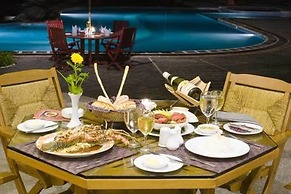 Sunny Paradise Resort