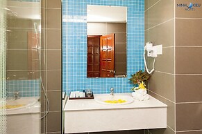 Ninh Kieu Riverside Hotel