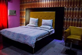 Paris Suites