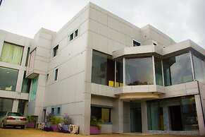Paris Suites