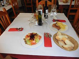 Hostal Rural Montual