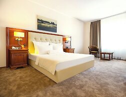 Hotel Athos Rmt
