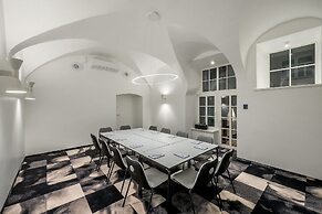 Artagonist Art Hotel