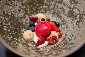 Artagonist Art Hotel