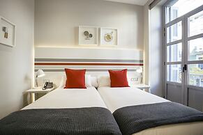 Legazpi Doce Rooms & Suites