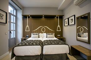 Legazpi Doce Rooms & Suites