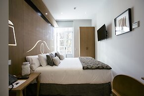 Legazpi Doce Rooms & Suites