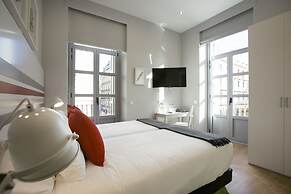 Legazpi Doce Rooms & Suites