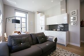 Legazpi Doce Rooms & Suites