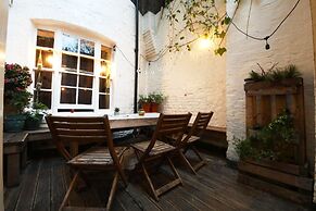 Astor Museum Inn Hostel