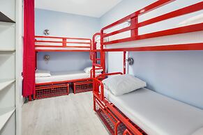 Astor Kensington Hostel