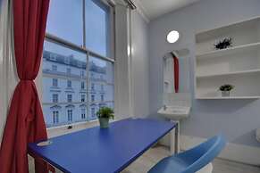 Astor Victoria Hostel - Adults Only