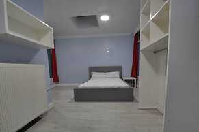 Astor Victoria Hostel - Adults Only