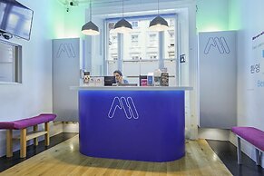 Astor Victoria Hostel - Adults Only