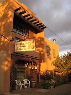 La Doña Luz Inn