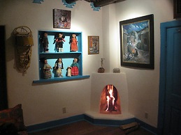 La Doña Luz Inn