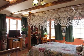 La Doña Luz Inn