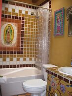 La Doña Luz Inn