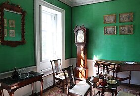 Hotel Indigo Old Town Alexandria by IHG