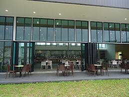 Lakeview Terrace Resort Pengerang