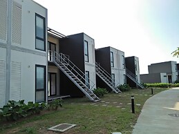Lakeview Terrace Resort Pengerang