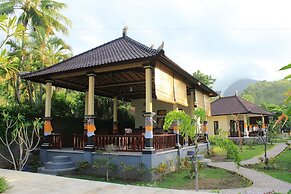 Bintang Beach Villas